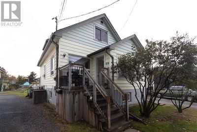 216 Ontario St, Home with 3 bedrooms, 2 bathrooms and null parking in Thunder Bay ON | Image 1