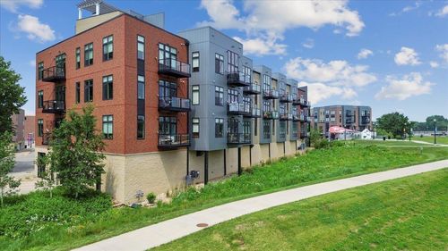 apt-406-250 State St, Cedar Falls, IA, 50613-3390 | Card Image