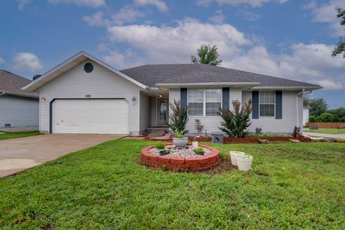 3064 W Westchester Place, Springfield, MO, 65810 | Card Image