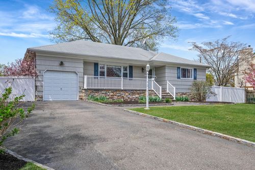 22 Hollis Dr, Sound Beach, NY, 11789-1625 | Card Image