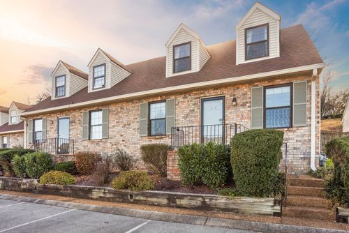 216 Deerpoint Ct, Hendersonville, TN, 37075-3986 | Card Image