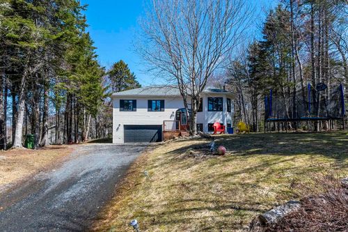 6 Evans Dr, Hammonds Plains, NS, B4B1M8 | Card Image