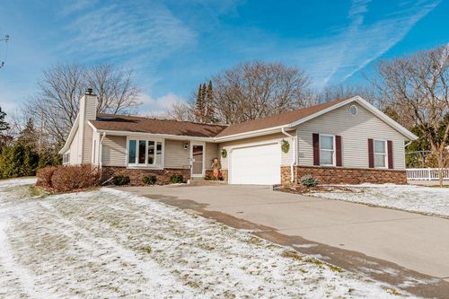 W235N6491 Outer Circle Drive, Sussex, WI, 53089 | Card Image
