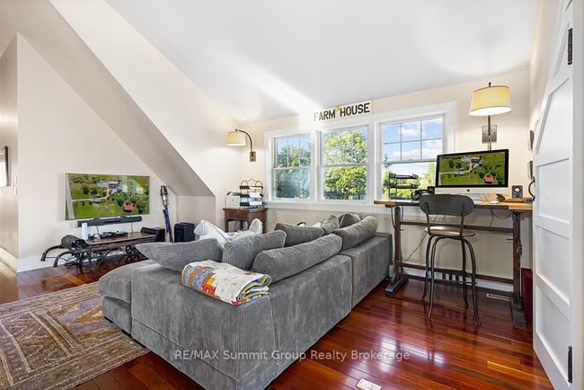 385073 4 Th Concession A, Home with 5 bedrooms, 6 bathrooms and 16 parking in Municipality Of Grey Highlands ON | Image 17
