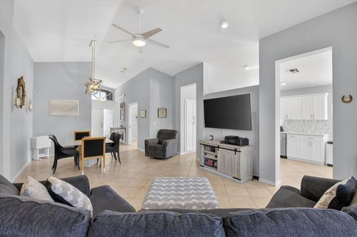 11593 Pallas Dr, Boynton Beach, FL, 33437-6426 | Card Image