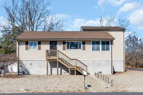 3118 Glasgow Ave, Toms River, NJ, 08753-6235 | Card Image