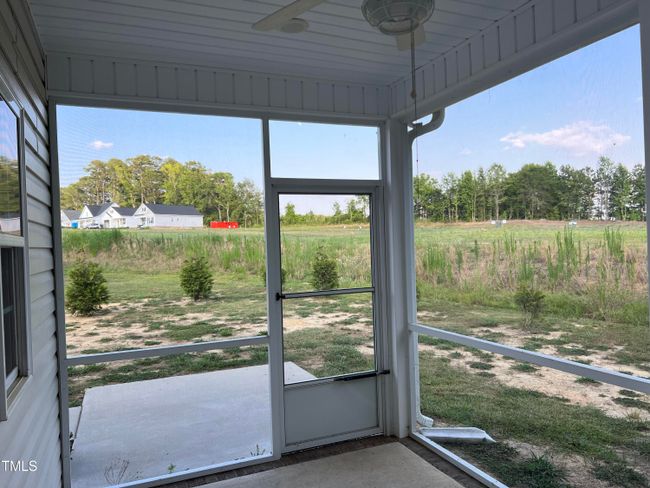 Screened Porch | Image 13