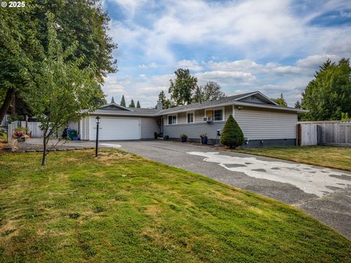 1867 Se Anspach St, Milwaukie, OR, 97267-2619 | Card Image