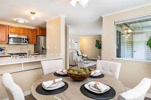 j131-19230 Forest Park Drive Ne, Lake Forest Park, WA, 98155 | Card Image