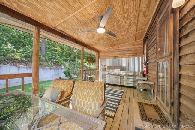 20119 E Willis Rd, House other with 3 bedrooms, 3 bathrooms and null parking in Tahlequah OK | Image 48