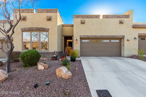 13153 N Humphreys Peak Dr, Oro Valley, AZ, 85755-3404 | Card Image