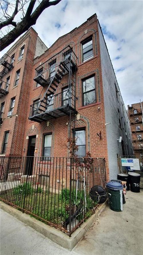 761 9th St, Brooklyn, NY, 11230-2253 | Card Image