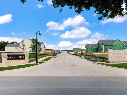 1536 Four Seasons Ln, Fort Worth, TX, 76140-5608 | Card Image