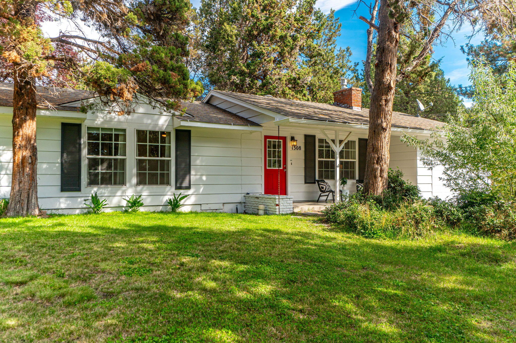 Vicksburg Ave, Bend, OR 97703