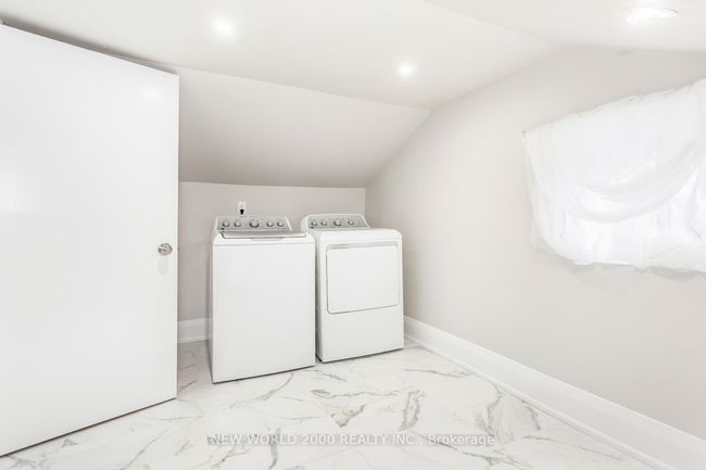 8071 Kipling Ave, House other with 4 bedrooms, 2 bathrooms and 6 parking in Woodbridge ON | Image 39