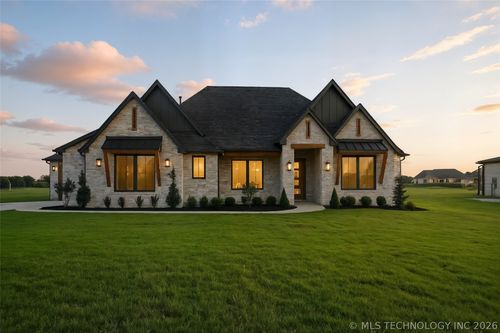 17749 S 45th East Ave, Bixby, OK, 74008-5927 | Card Image