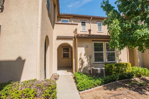 8344 Crystal Walk Cir, Elk Grove, CA, 95758-8087 | Card Image