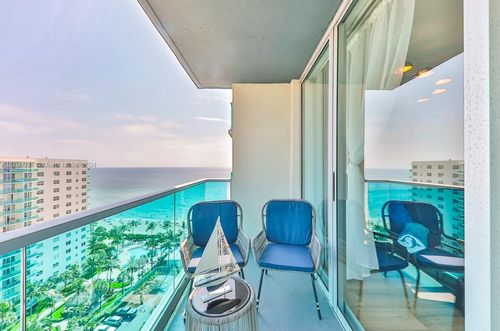 16k-4001 S Ocean Dr, Hollywood, FL, 33019 | Card Image