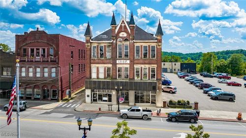 622 Wheeling Ave, Cambridge, OH, 43725-2252 | Card Image