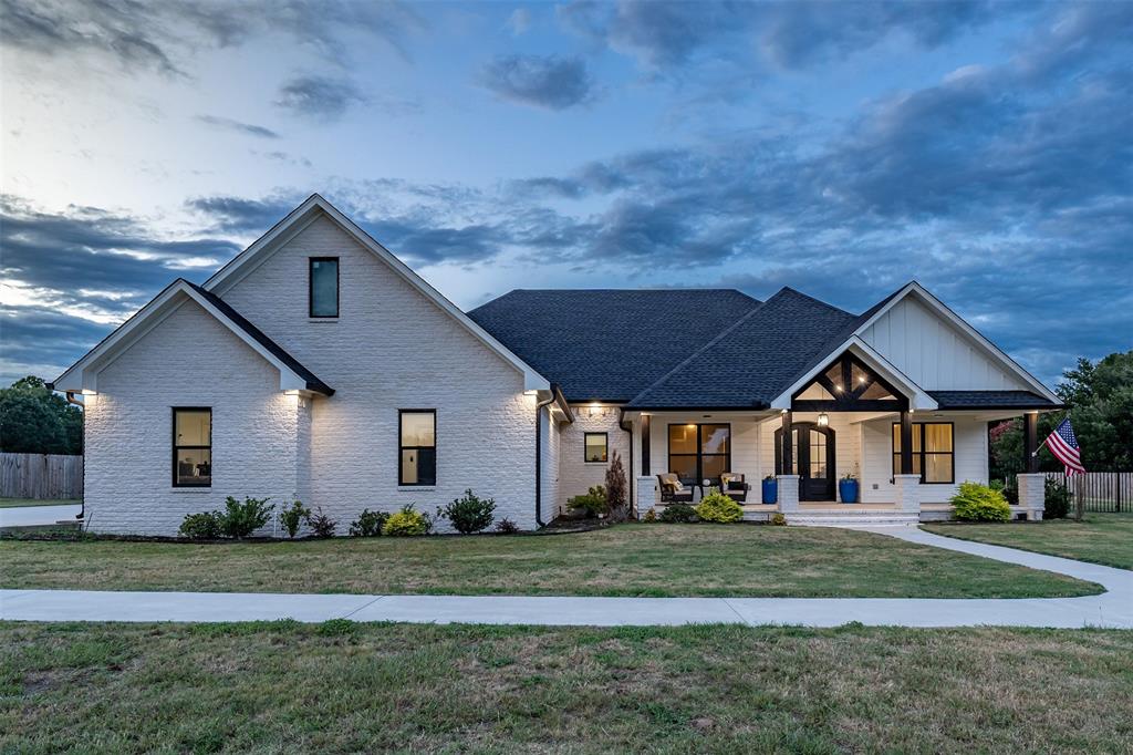 Richmar Cir, Lindale, TX 75771