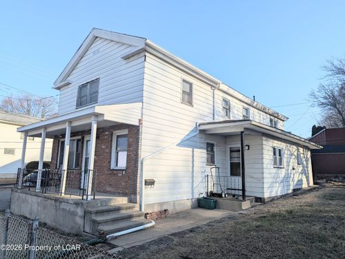 28 Pine St, Pittston, PA, 18640-1666 | Card Image