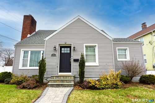 15 Henry Ave, Stratford, CT, 06614-4580 | Card Image