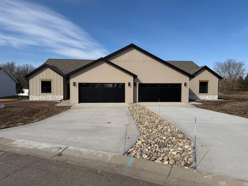 117 Altavista Dr, Detroit Lakes, MN, 56501-4837 | Card Image