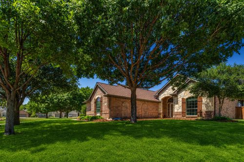 101 Indian Paint Dr, Justin, TX, 76247-5822 | Card Image
