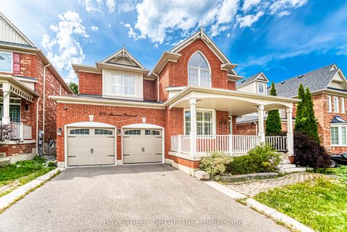 604 Mavrinac Blvd, Aurora, ON, L4G0H2 | Card Image