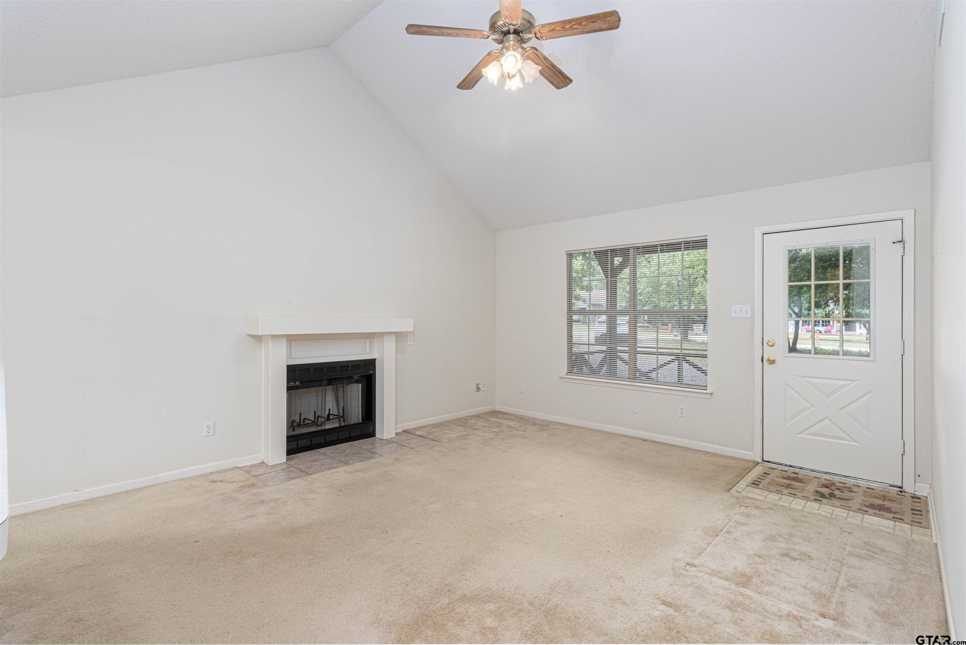 Residential in Holly Lake Ranch 5