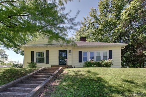3115 Pleasant St, Hannibal, MO, 63401-2509 | Card Image