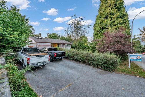 929 Clarke Rd, Port Moody, BC, V3H1M1 | Card Image