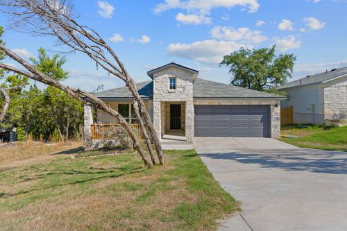 8017 Flintlock Cir, Lago Vista, TX, 78645-4412 | Card Image