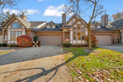 824 N Beech Daly Rd, Dearborn Heights, MI, 48127-3474 | Card Image