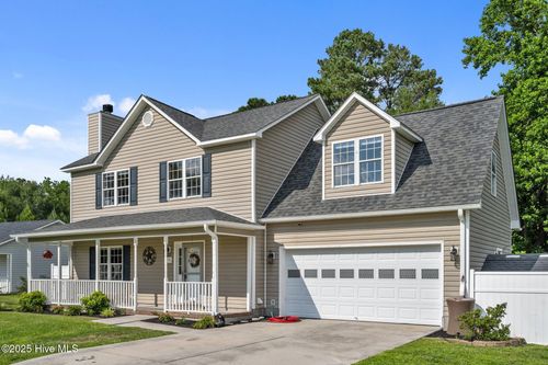 116 Linden Rd, Richlands, NC, 28574-8366 | Card Image