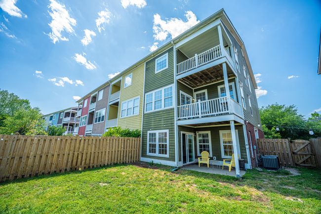 2 Balconies | Image 20