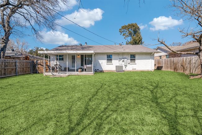 13660 Purple Sage Rd, House other with 3 bedrooms, 2 bathrooms and null parking in Dallas TX | Image 36