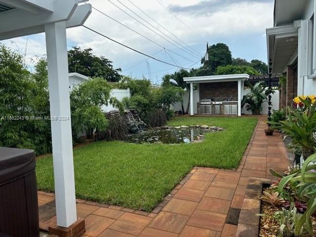 6769 Camelia Dr, House other with 3 bedrooms, 2 bathrooms and null parking in Miramar FL | Image 24