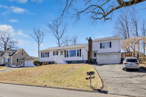 11 Beechwood Dr, Danbury, CT, 06810-7005 | Card Image