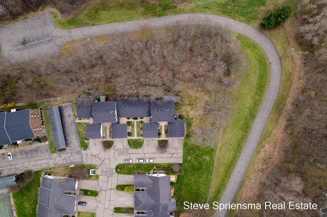 7392 Boulder Bluff, Jenison-18 | Image 45