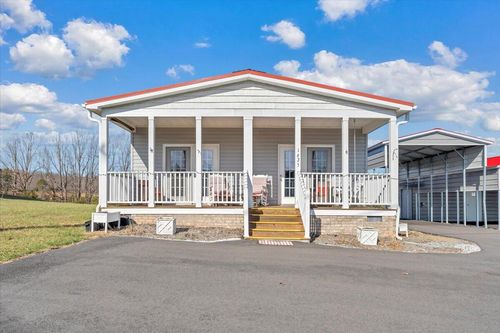 1625 Airport Rd, Moneta, VA, 24121-4420 | Card Image