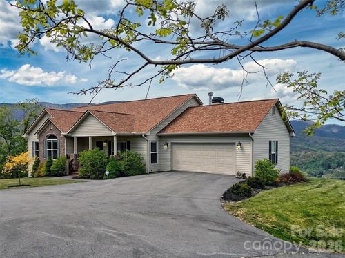 4 Matheny Acres Dr, Waynesville, NC, 28786-0487 | Card Image