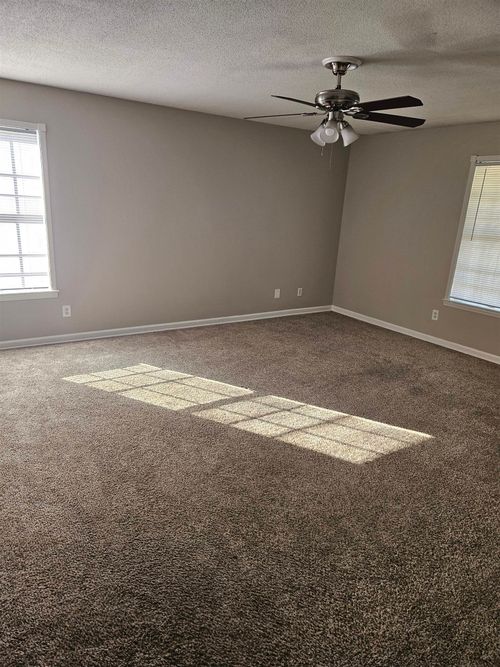1889 Pomona Ave, Memphis, TN, 38116-9321 | Card Image