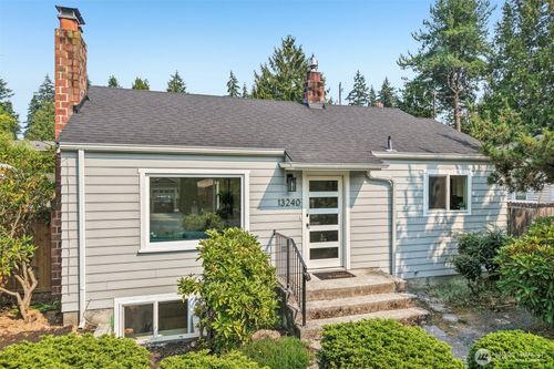 13240 3rd Ave Nw, Seattle, WA, 98177-4007 | Card Image