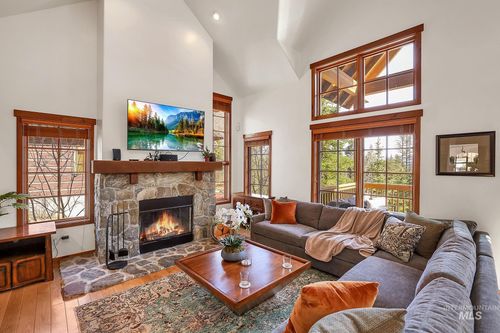 78 Clearwater Ct, Donnelly, ID, 83615 | Card Image