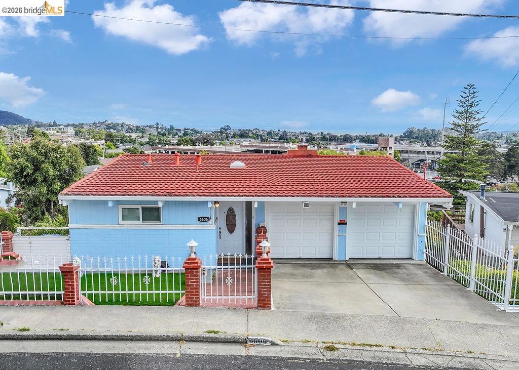 Residential in El Cerrito