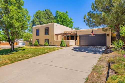 13 Sweetpea Ct, Pueblo, CO, 81001-1022 | Card Image