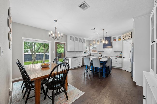 Breakfast area and kitchen | Image 13