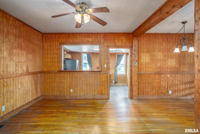 401 N 11 Th St, House other with 2 bedrooms, 2 bathrooms and null parking in Clinton IA | Image 14