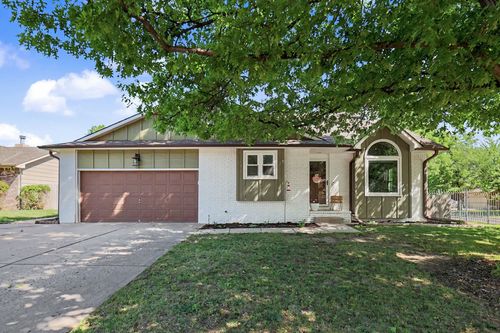 10702 W Rolling Hills Dr, Wichita, KS, 67212-5907 | Card Image
